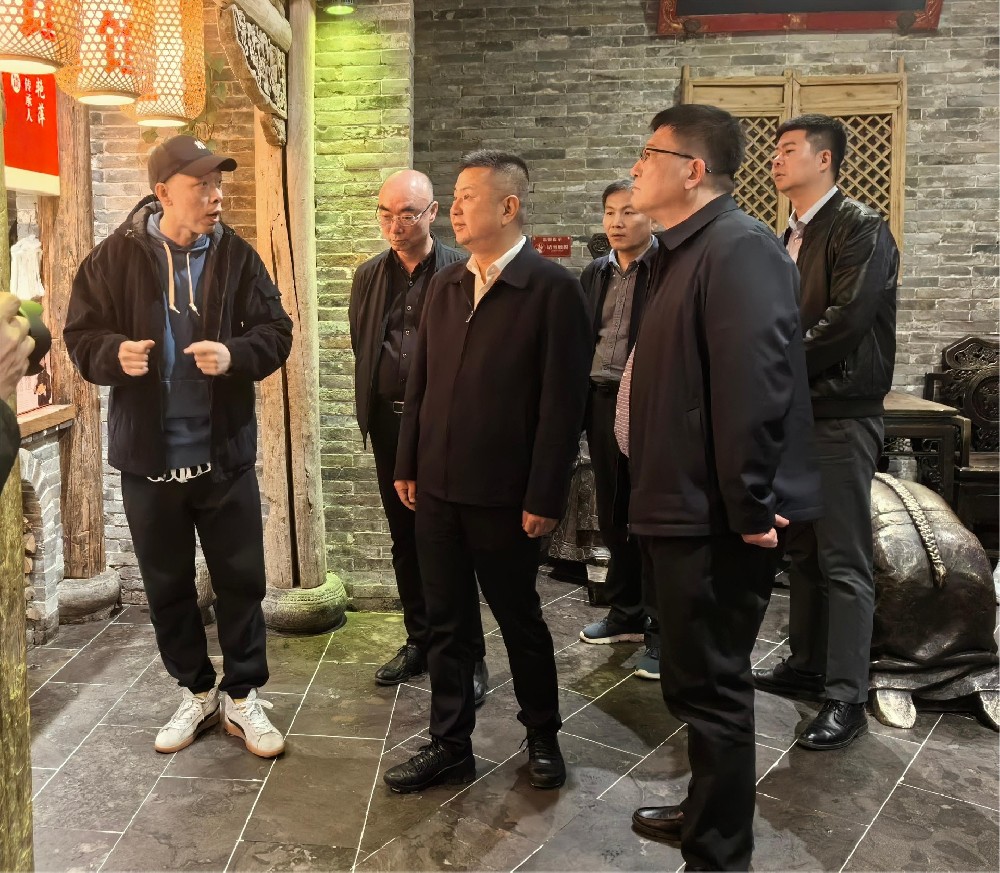 安陽(yáng)市國(guó)控集團(tuán)赴唐山宴參觀(guān)考察